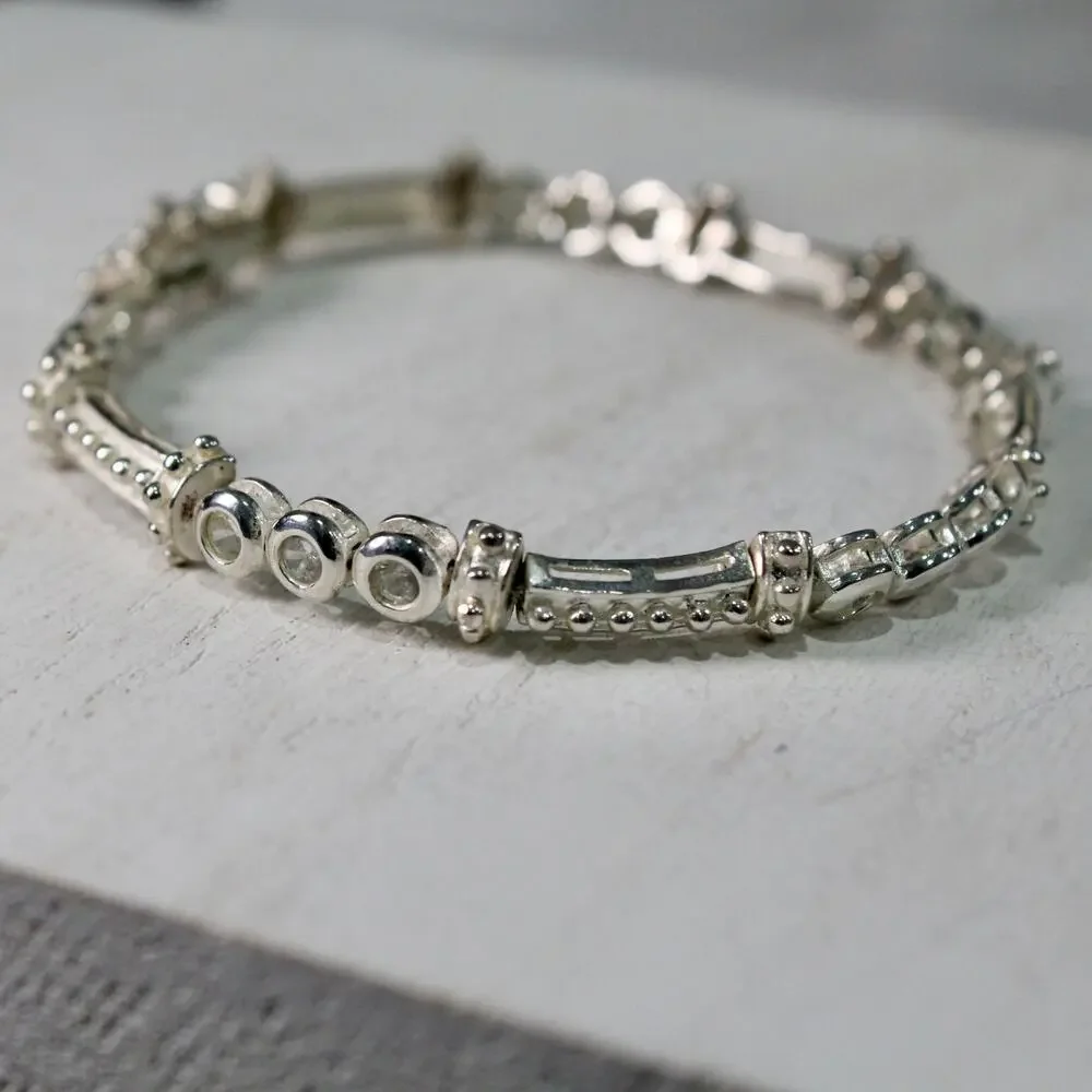 Vintage Women's Sterling Silver 925 & Cubic Zirconia CZ Tennis Bracelet - Picture 4 of 10
